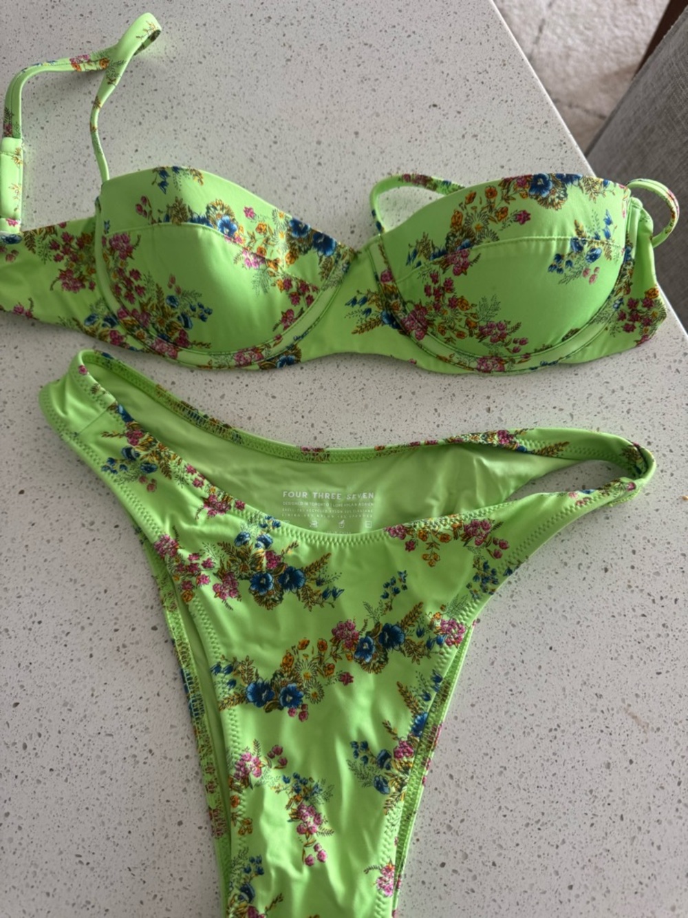 437 bikini size small never worn